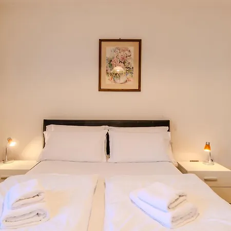 Claudia By Interhome Apartment Malcesine