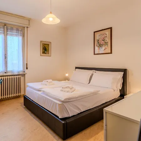 Claudia By Interhome *